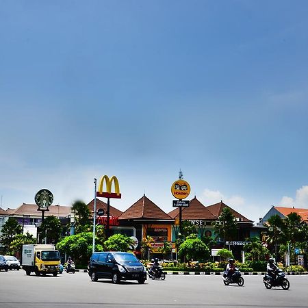 Devata Suites And Residence Legian Exterior foto